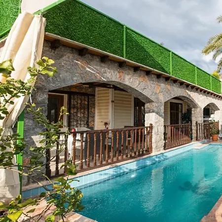 别墅 Splendid With Private Pool In The Heart Of 费特希耶
