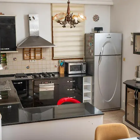 Splendid With Private Pool In The Heart Of