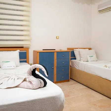Splendid With Private Pool In The Heart Of 别墅 费特希耶